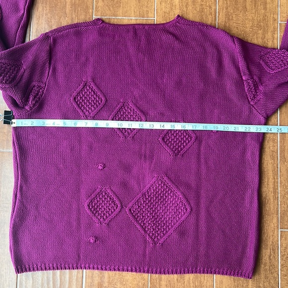 Vintage Magenta Cable Sweater - Picture 4 of 10